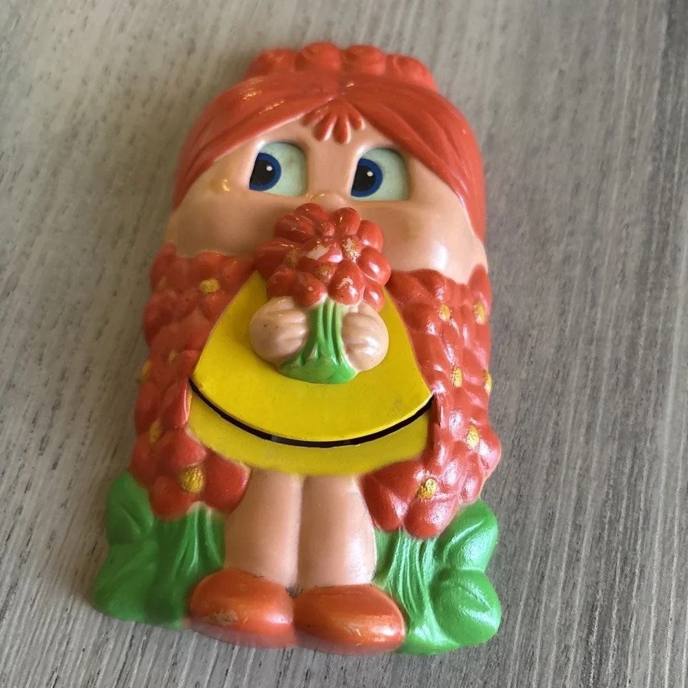 Vintage‎ 1975 General Mills Retro Girl Light Switch Plate Kenner 6.25